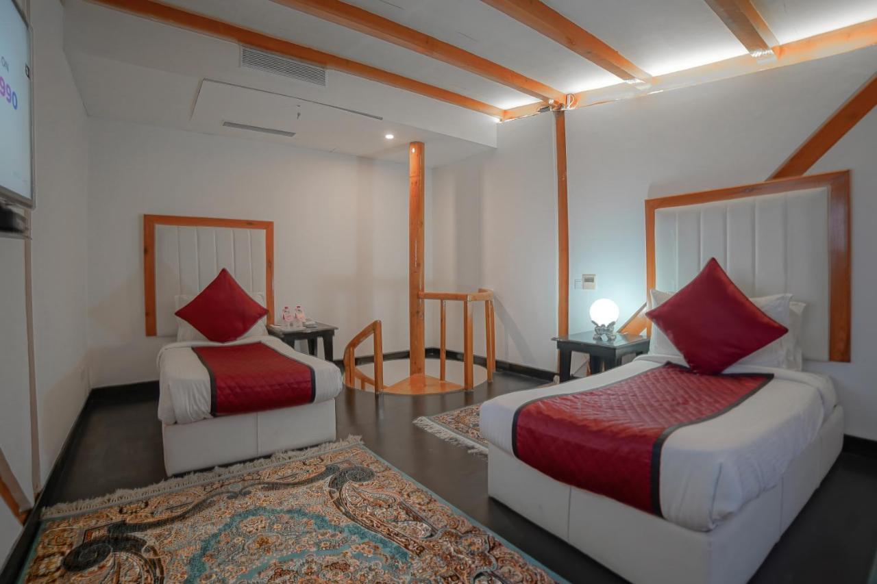 Hotel Rose Petal Srinagar Ngoại thất bức ảnh