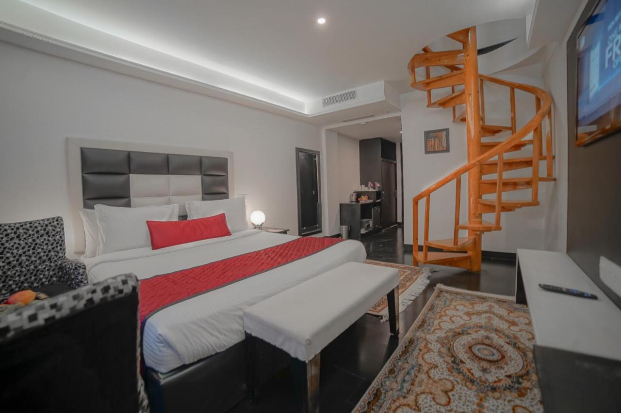 Hotel Rose Petal Srinagar Ngoại thất bức ảnh